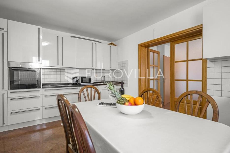 Casa In vendita -  Skradin