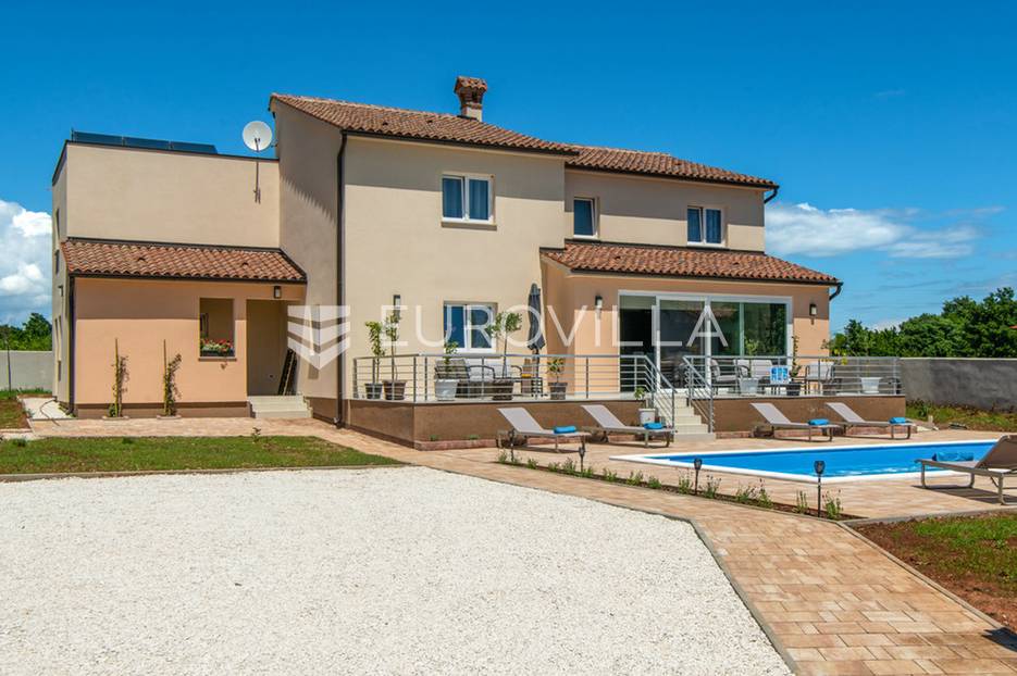 Maison À vendre -  Barban
