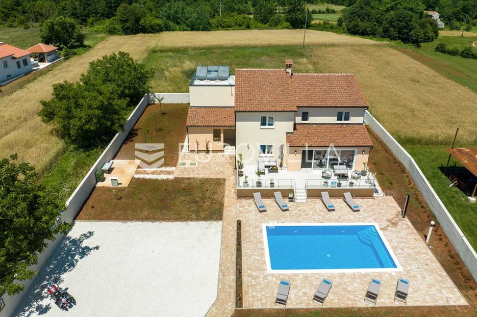 Maison À vendre -  Barban