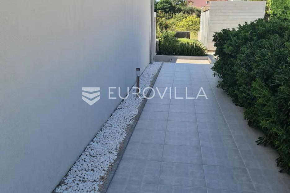 Haus Zu verkaufen -  Novalja