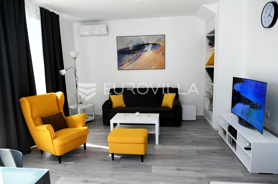 Haus Zu verkaufen -  Novalja
