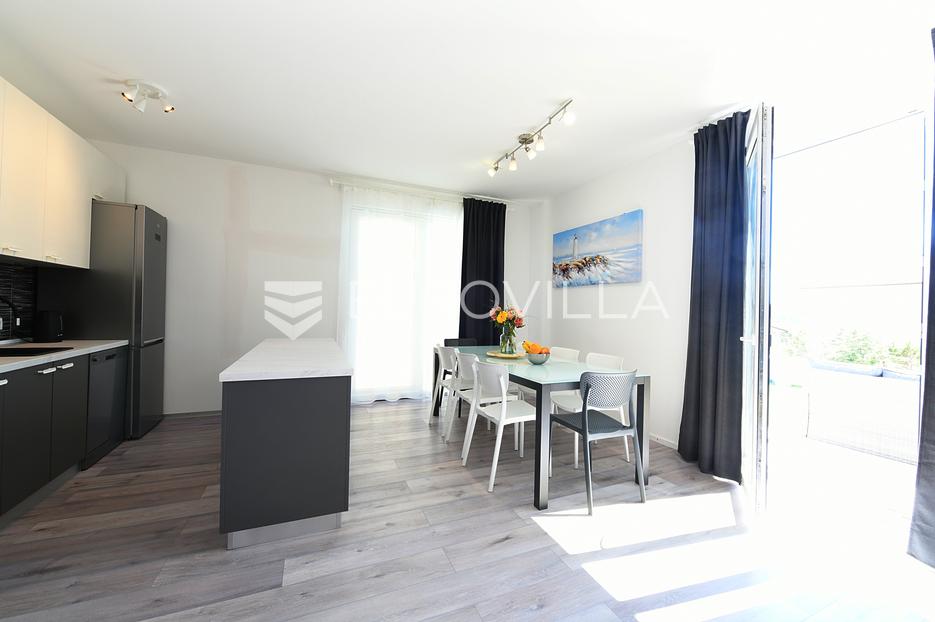 Haus Zu verkaufen -  Novalja