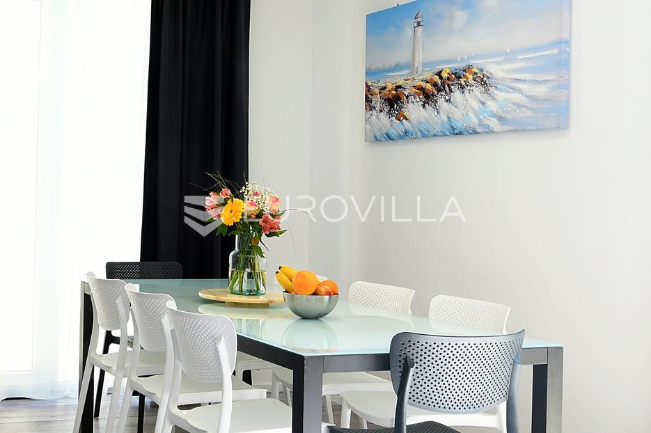 Haus Zu verkaufen -  Novalja