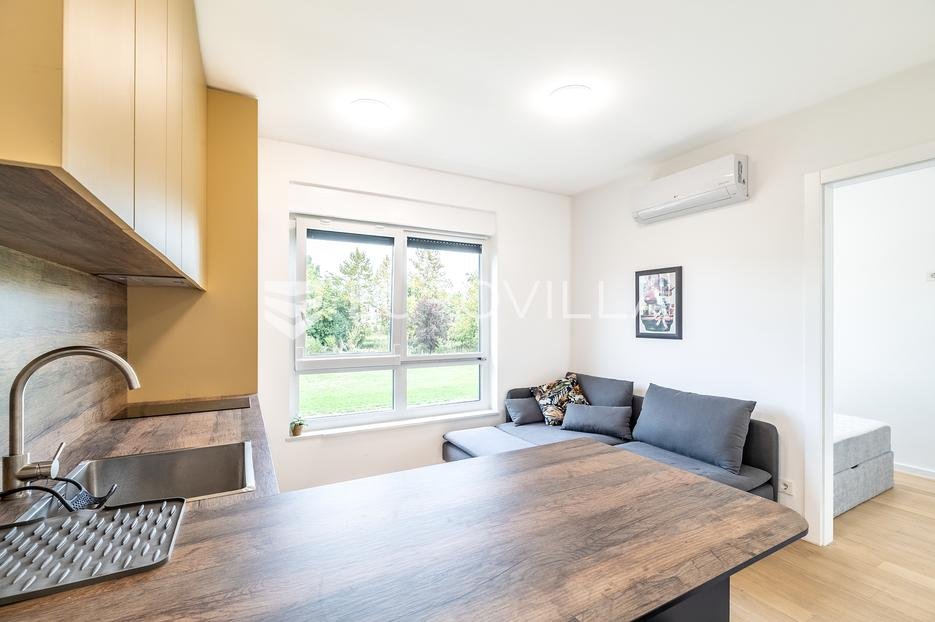 Appartement À louer - Grad Zagreb Donja Dubrava