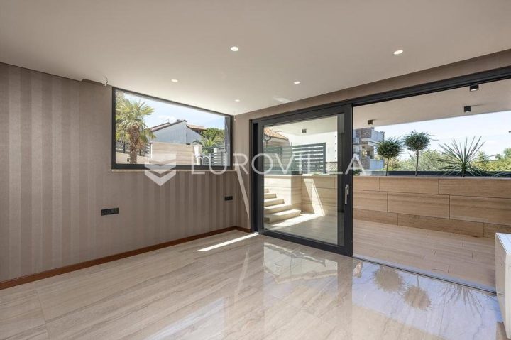 Apartment Zu verkaufen - Primorsko-goranska Malinska-dubašnica - foto 2/21