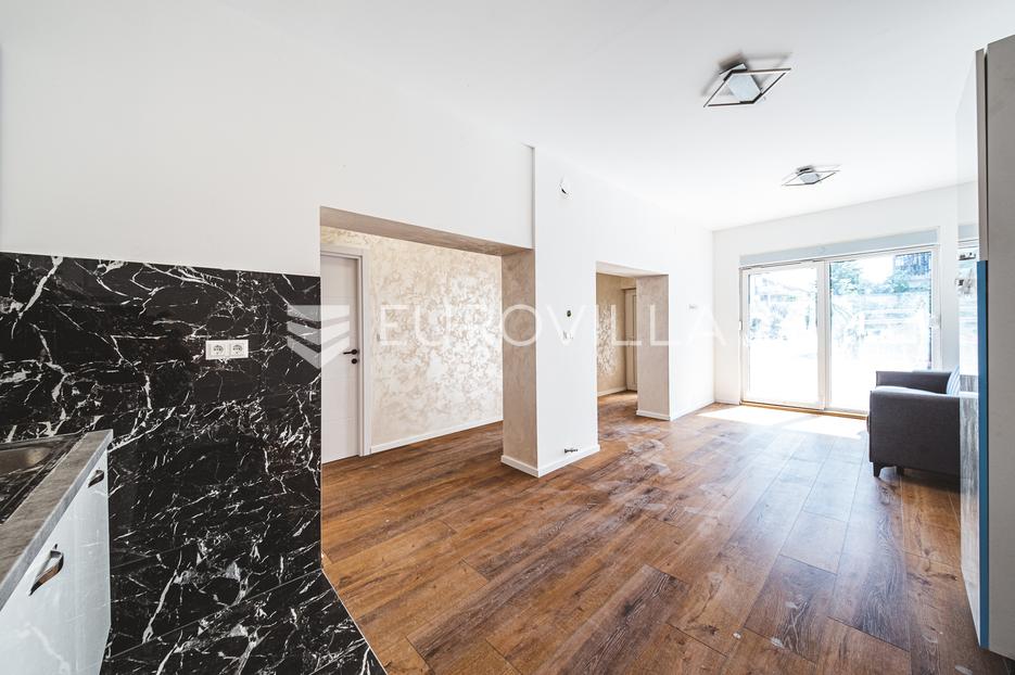 Casa In vendita -  Gornja Dubrava