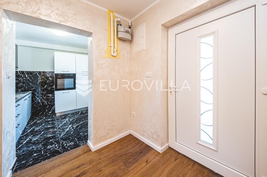 Casa In vendita -  Gornja Dubrava
