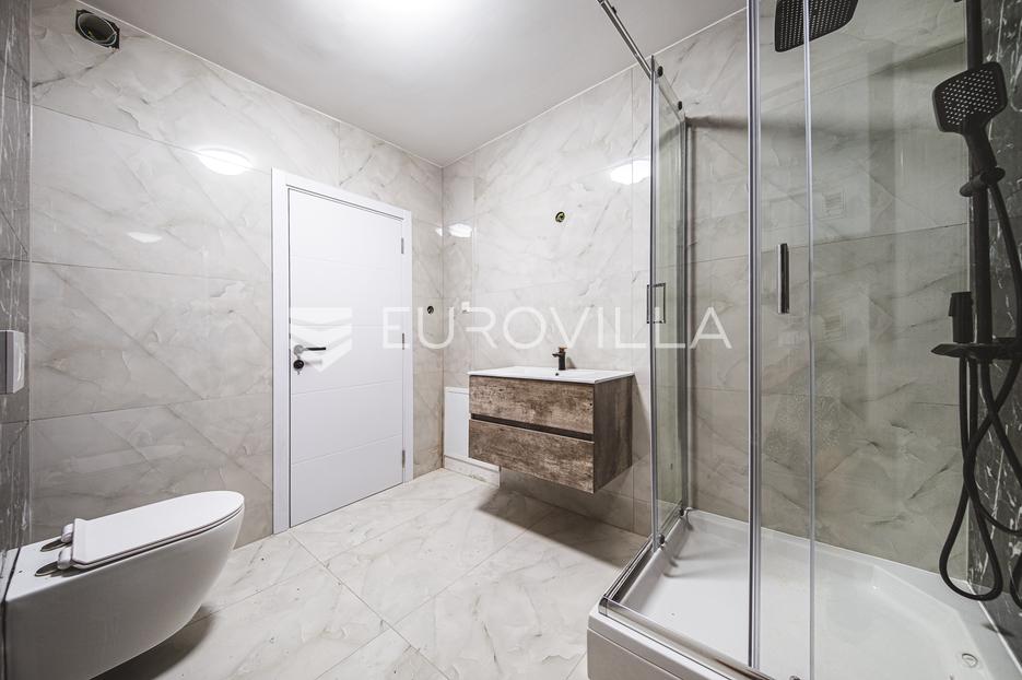 Casa In vendita -  Gornja Dubrava