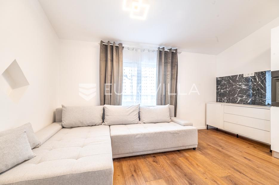 Casa In vendita -  Gornja Dubrava