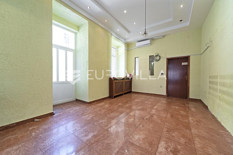 Business premises For sale -  Osijek