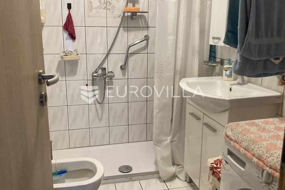 Mieszkanie Na sprzedaż - Istarska Rovinj