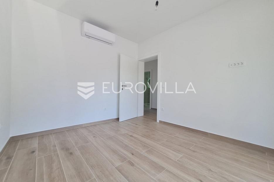 Flat For sale - Zadarska Vir