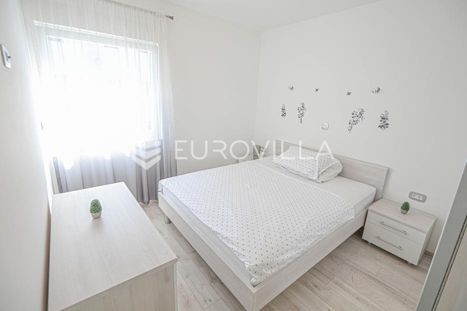 Maison À vendre - Šibensko-kninska Vodice