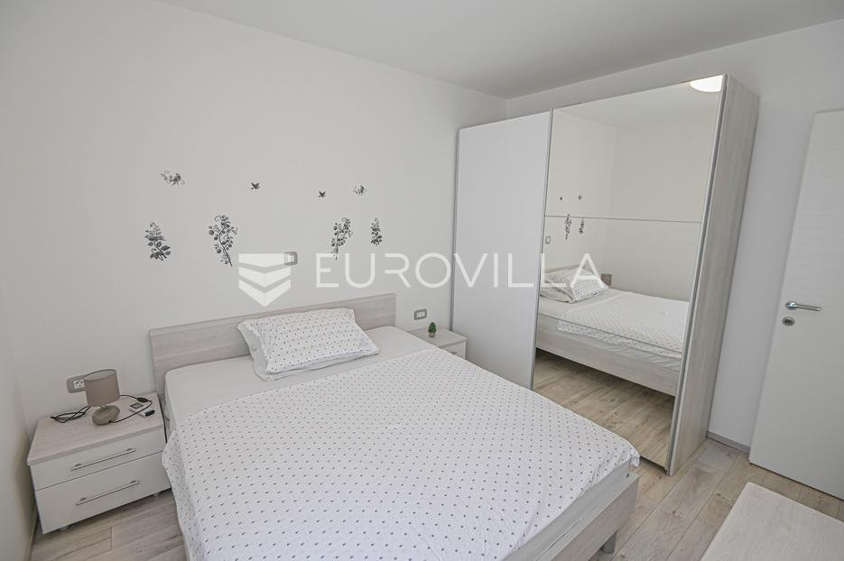 Maison À vendre - Šibensko-kninska Vodice