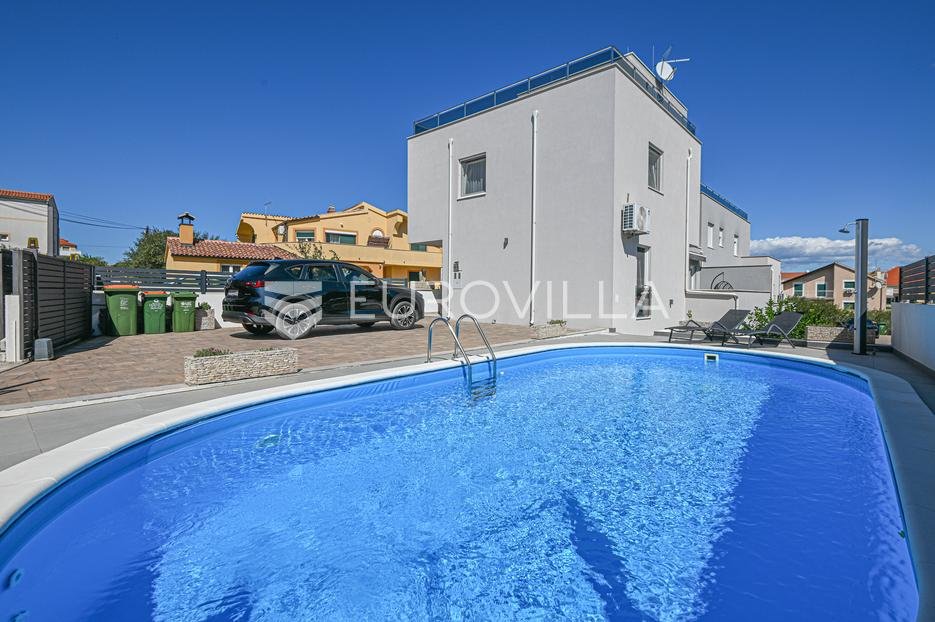 Maison À vendre - Šibensko-kninska Vodice