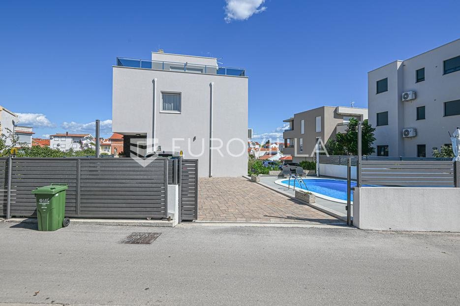 Maison À vendre - Šibensko-kninska Vodice