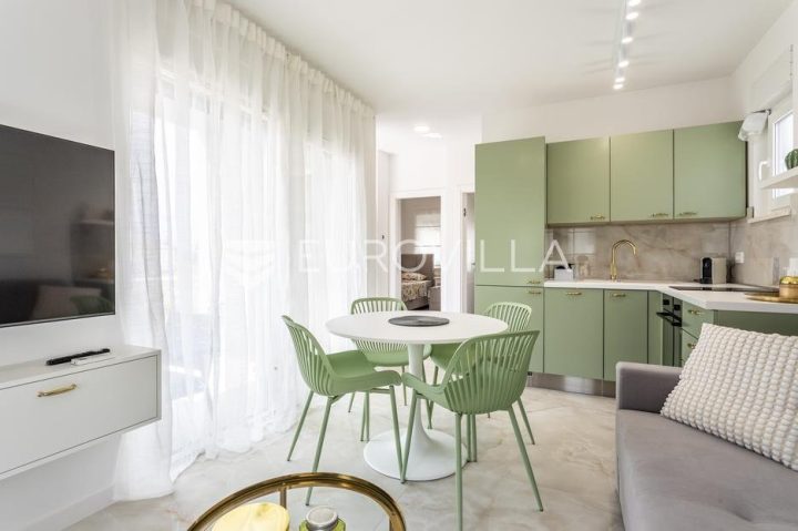 Flat for sale 60 m² – Trogir
