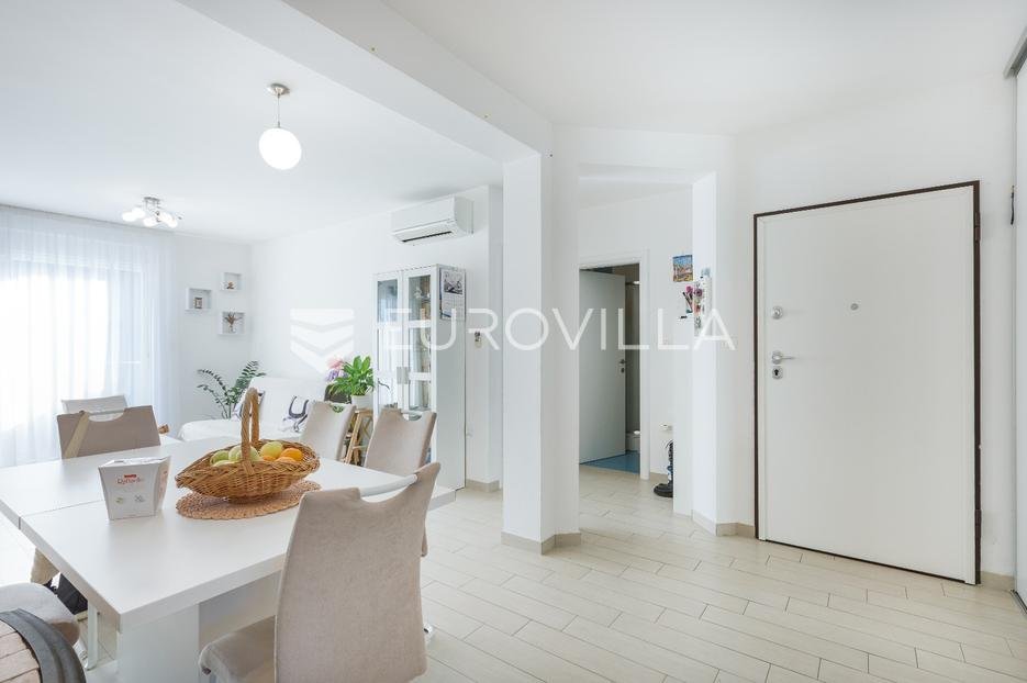 Flat For sale - Istarska Pula