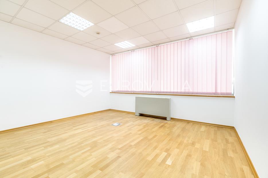 Poslovni prostor Na prodaju -  Zagreb - Okolica