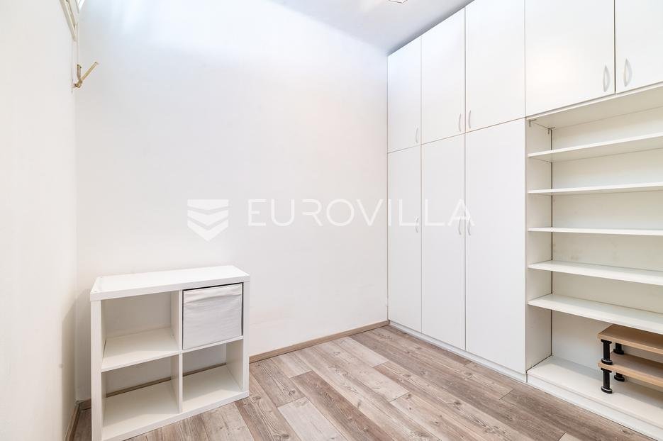 Apartma Naprodaj - Grad Zagreb Donji Grad