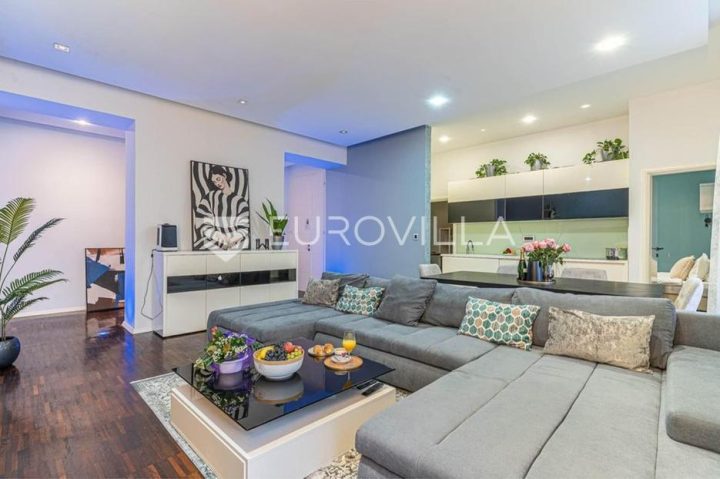 Flat for sale 105 m² – Centar