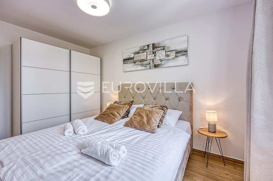 Appartamento In vendita -  Umag