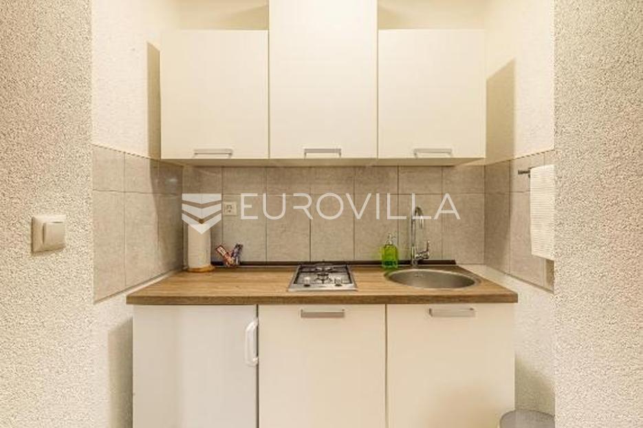 Casa In vendita - Ličko-senjska Plitvička Jezera