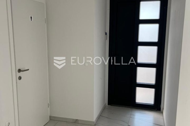 Commerciale Da affittare - Zagrebačka Pisarovina - foto 5/26
