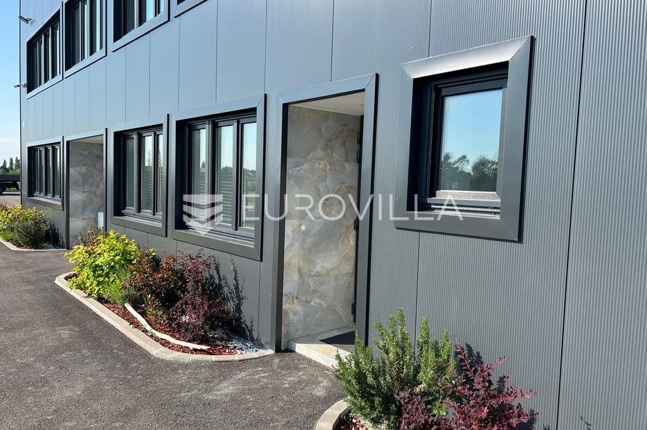 Business premises For sale - Zagrebačka Pisarovina