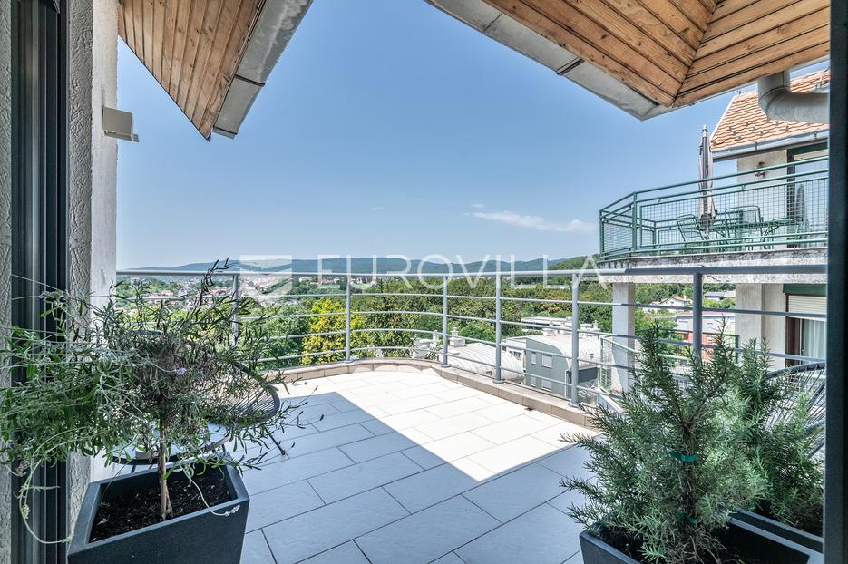 Apartmán Na prodej -  Črnomerec