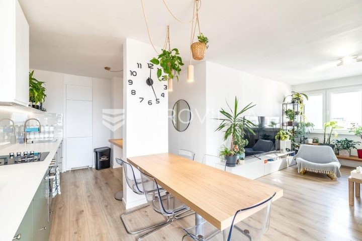 Flat for rent 82 m² – Trešnjevka