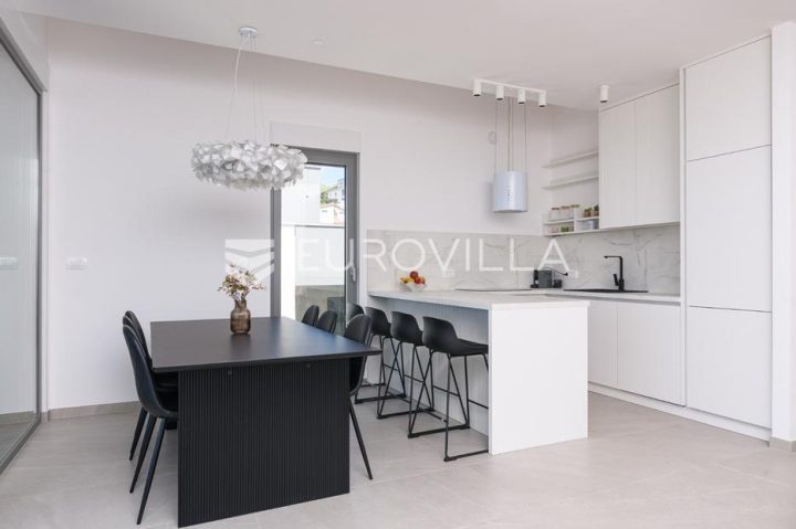 Appartement À vendre - Splitsko-dalmatinska Trogir - foto 4/38