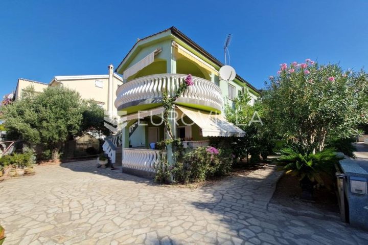 House for sale 244 m² – Vir