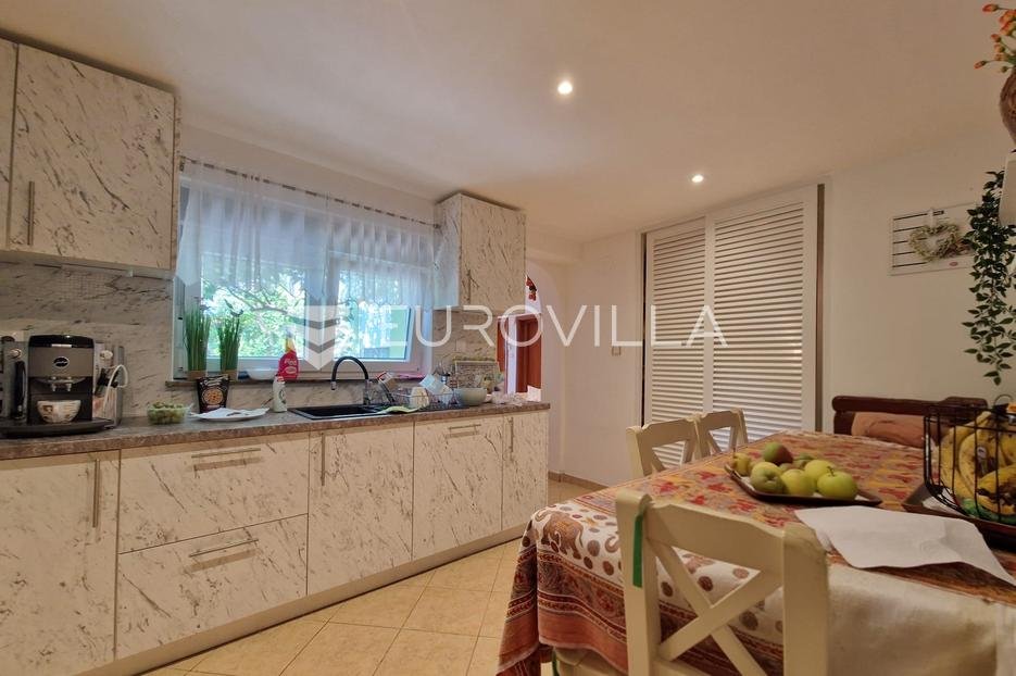 House For sale - Zadarska Vir