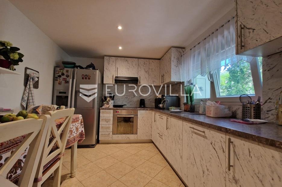 House For sale - Zadarska Vir