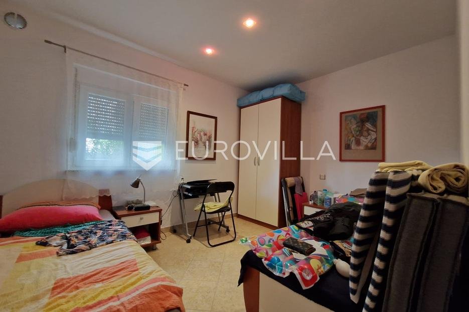 House For sale - Zadarska Vir