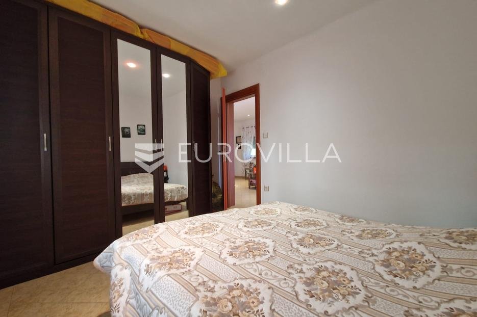 House For sale - Zadarska Vir