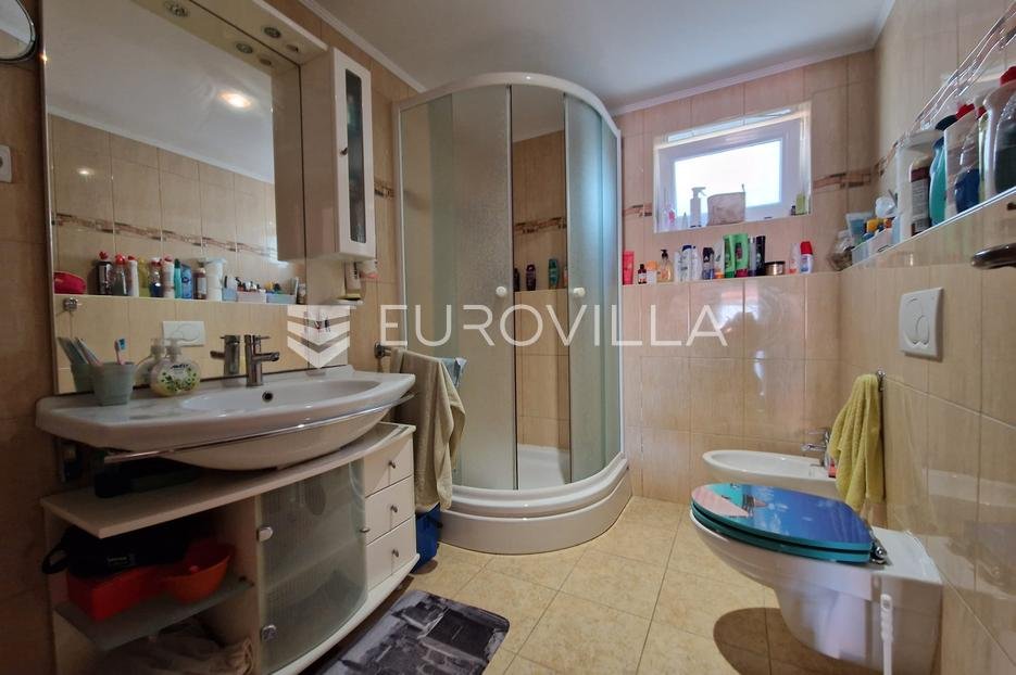 House For sale - Zadarska Vir