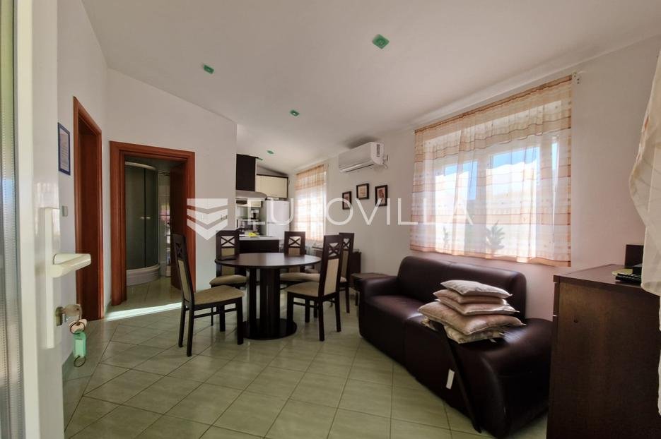 House For sale - Zadarska Vir