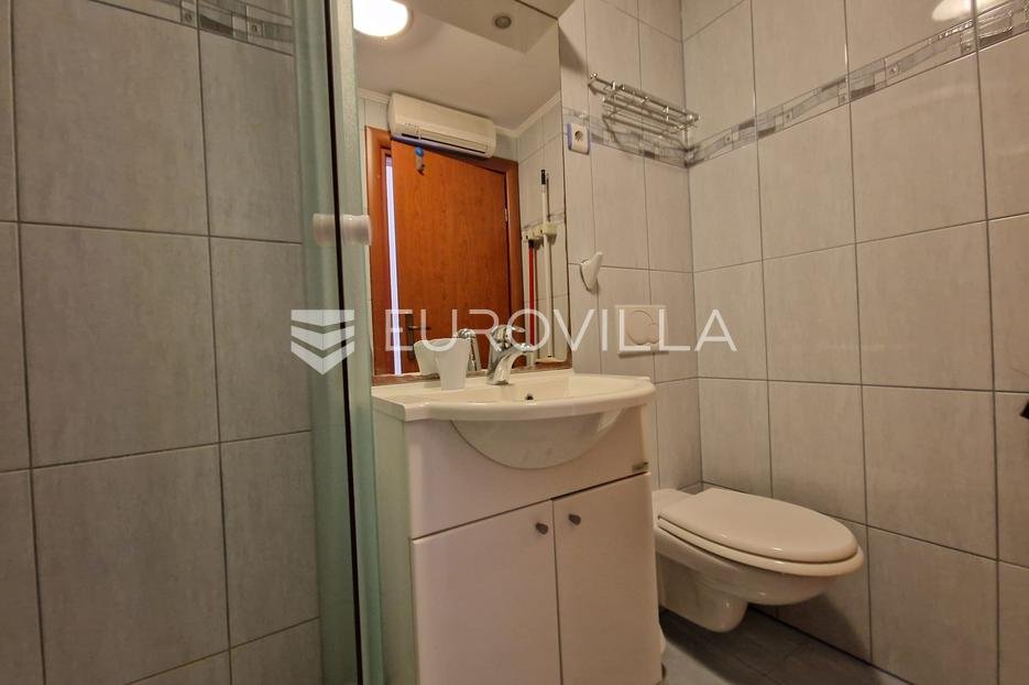 House For sale - Zadarska Vir