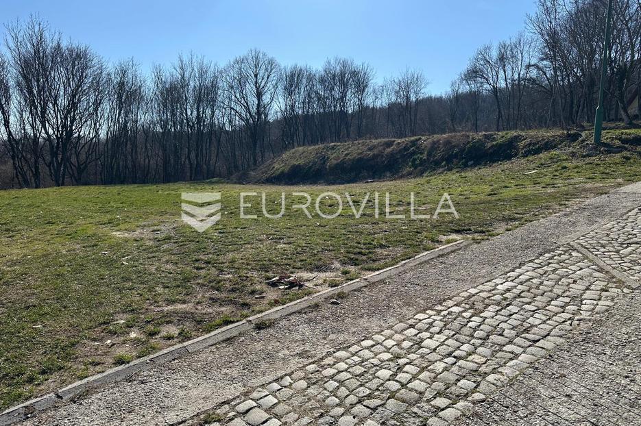 Zemljište Na prodaju -  Velika