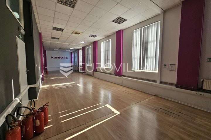 Business premises for sale 400 m² – Gornji Grad / Centar