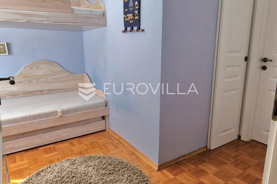 Apartmán Na prodej -  Pakoštane