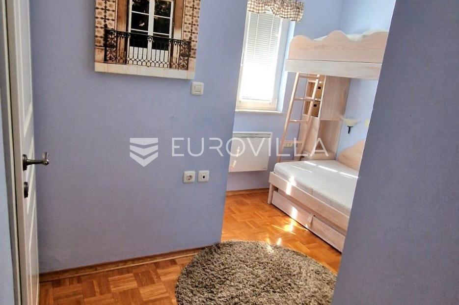 Apartmán Na prodej -  Pakoštane