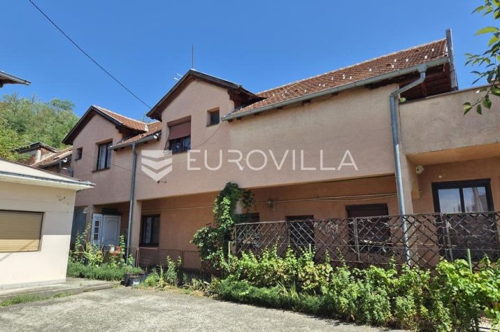 Casa in vendita 384 m² – Kustošija