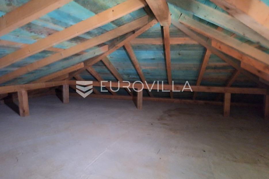 Casa In vendita - Karlovačka Karlovac