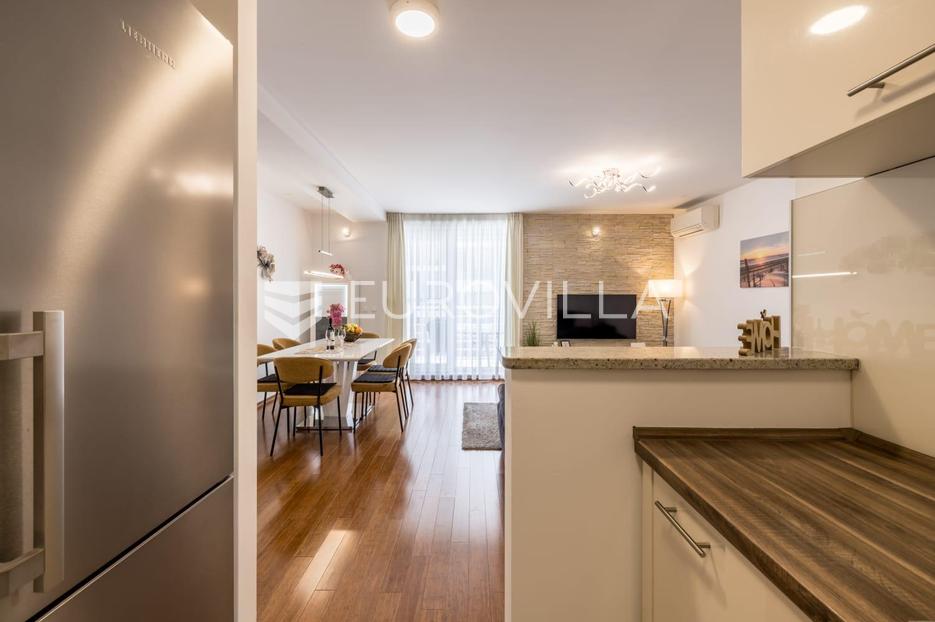 Apartment Zu verkaufen -  Split