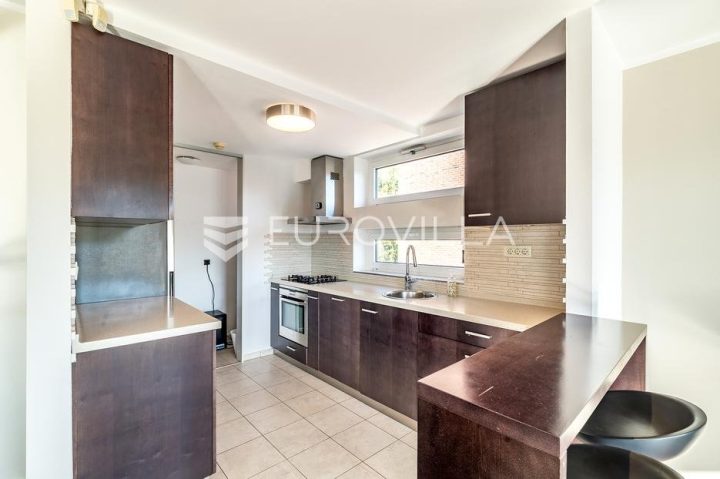 Flat For rent - Grad Zagreb Gornji Grad - Medveščak - foto 5/10