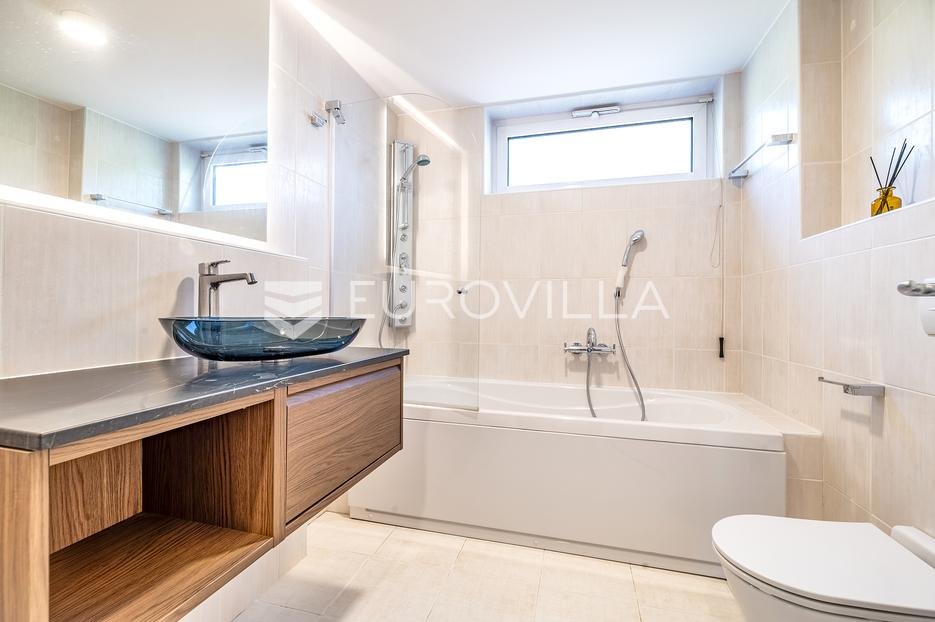 Flat For rent - Grad Zagreb Gornji Grad - Medveščak