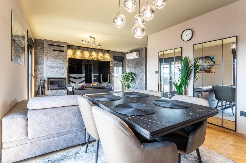 Flat For sale - Splitsko-dalmatinska Split